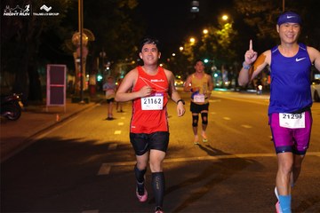 HO CHI MINH CITY NIGHT RUN THANG LOI GROUP 2023 - Ảnh #301234