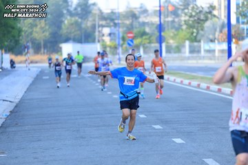 BINH DUONG NEW CITY HALF MARATHON 2024 - Ảnh #1774793