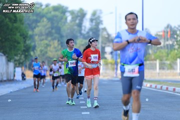BINH DUONG NEW CITY HALF MARATHON 2024 - Ảnh #1764579
