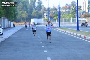 BINH DUONG NEW CITY HALF MARATHON 2024 - Ảnh #1775019
