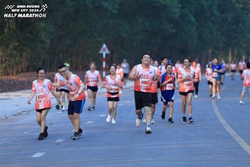 BINH DUONG NEW CITY HALF MARATHON 2024 - Ảnh #1772980