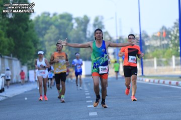 BINH DUONG NEW CITY HALF MARATHON 2024 - Ảnh #1766011