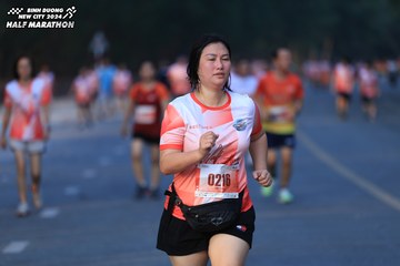 BINH DUONG NEW CITY HALF MARATHON 2024 - Ảnh #1774144