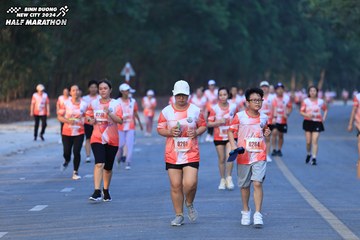 BINH DUONG NEW CITY HALF MARATHON 2024 - Ảnh #1773324