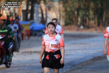 BINH DUONG NEW CITY HALF MARATHON 2024 - Ảnh #1774171