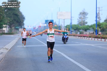 BINH DUONG NEW CITY HALF MARATHON 2024 - Ảnh #1766076