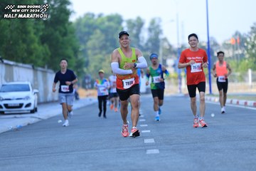 BINH DUONG NEW CITY HALF MARATHON 2024 - Ảnh #1764211