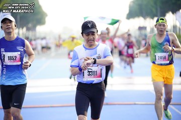 BINH DUONG NEW CITY HALF MARATHON 2024 - Ảnh #1764412