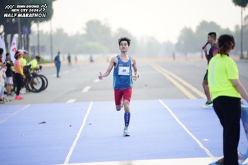 BINH DUONG NEW CITY HALF MARATHON 2024 - Ảnh #1774486