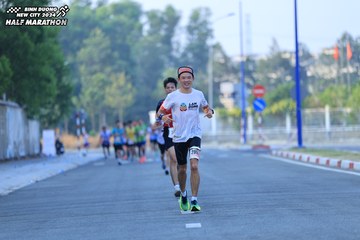 BINH DUONG NEW CITY HALF MARATHON 2024 - Ảnh #1775336