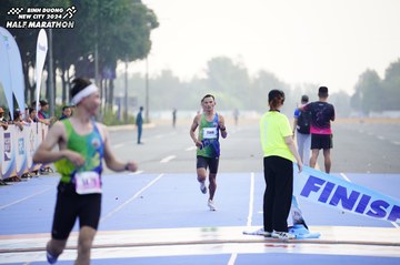 BINH DUONG NEW CITY HALF MARATHON 2024 - Ảnh #1773720