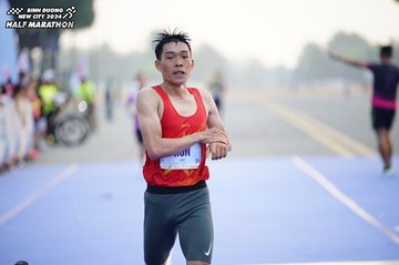 BINH DUONG NEW CITY HALF MARATHON 2024 - Ảnh #1774318