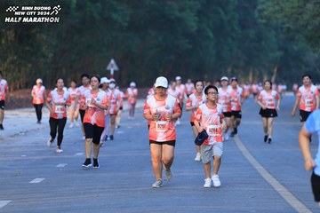 BINH DUONG NEW CITY HALF MARATHON 2024 - Ảnh #1773318