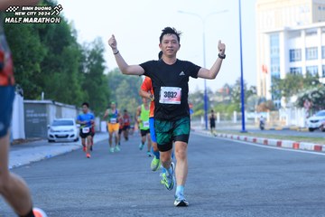 BINH DUONG NEW CITY HALF MARATHON 2024 - Ảnh #1775663
