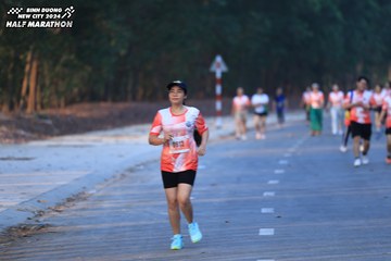 BINH DUONG NEW CITY HALF MARATHON 2024 - Ảnh #1773672