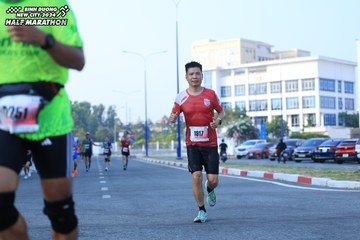 BINH DUONG NEW CITY HALF MARATHON 2024 - Ảnh #1775854