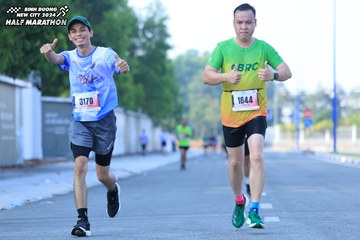 BINH DUONG NEW CITY HALF MARATHON 2024 - Ảnh #1768176