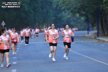 BINH DUONG NEW CITY HALF MARATHON 2024 - Ảnh #1774019