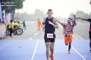 BINH DUONG NEW CITY HALF MARATHON 2024 - Ảnh #1775656