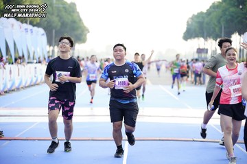 BINH DUONG NEW CITY HALF MARATHON 2024 - Ảnh #1764973