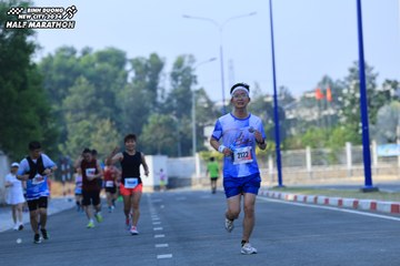 BINH DUONG NEW CITY HALF MARATHON 2024 - Ảnh #1766055