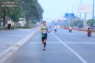 BINH DUONG NEW CITY HALF MARATHON 2024 - Ảnh #1765350