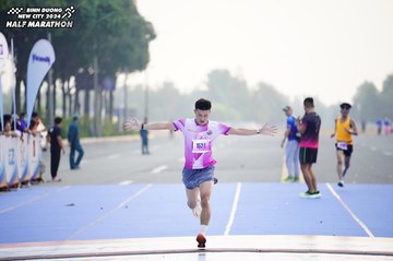 BINH DUONG NEW CITY HALF MARATHON 2024 - Ảnh #1773502