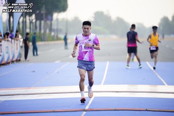 BINH DUONG NEW CITY HALF MARATHON 2024 - Ảnh #1773562