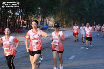BINH DUONG NEW CITY HALF MARATHON 2024 - Ảnh #1774313