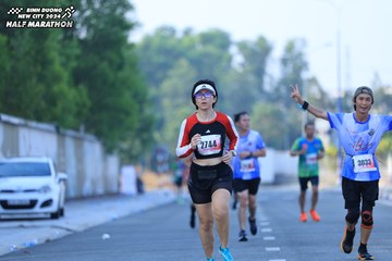 BINH DUONG NEW CITY HALF MARATHON 2024 - Ảnh #1764427