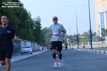 BINH DUONG NEW CITY HALF MARATHON 2024 - Ảnh #1763720