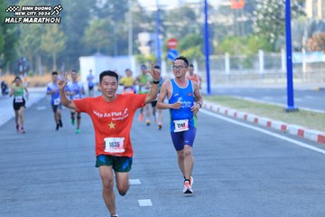 BINH DUONG NEW CITY HALF MARATHON 2024 - Ảnh #1774944