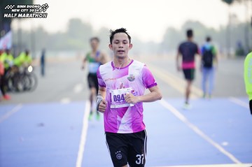 BINH DUONG NEW CITY HALF MARATHON 2024 - Ảnh #1774379
