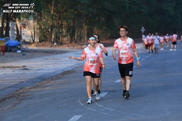 BINH DUONG NEW CITY HALF MARATHON 2024 - Ảnh #1774277