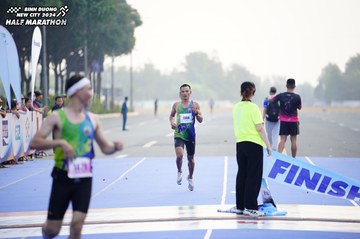 BINH DUONG NEW CITY HALF MARATHON 2024 - Ảnh #1773740