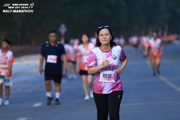 BINH DUONG NEW CITY HALF MARATHON 2024 - Ảnh #1774232