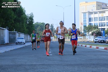 BINH DUONG NEW CITY HALF MARATHON 2024 - Ảnh #1764057