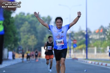 BINH DUONG NEW CITY HALF MARATHON 2024 - Ảnh #1765145