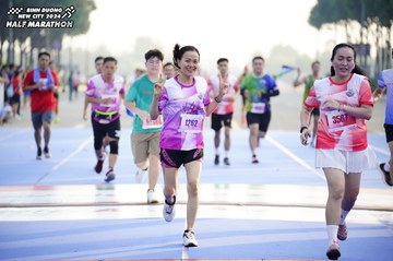 BINH DUONG NEW CITY HALF MARATHON 2024 - Ảnh #1761918