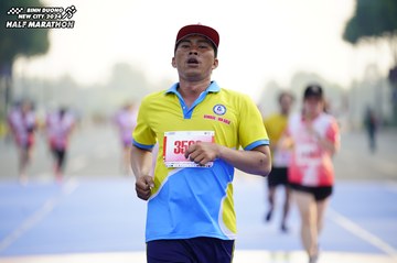 BINH DUONG NEW CITY HALF MARATHON 2024 - Ảnh #1761714