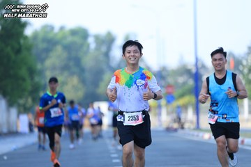 BINH DUONG NEW CITY HALF MARATHON 2024 - Ảnh #1767758
