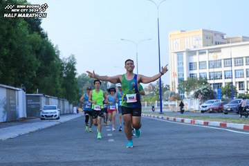 BINH DUONG NEW CITY HALF MARATHON 2024 - Ảnh #1775522