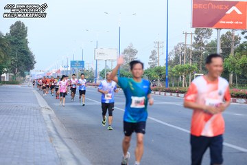 BINH DUONG NEW CITY HALF MARATHON 2024 - Ảnh #1773086