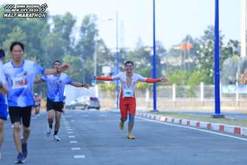 BINH DUONG NEW CITY HALF MARATHON 2024 - Ảnh #1766418