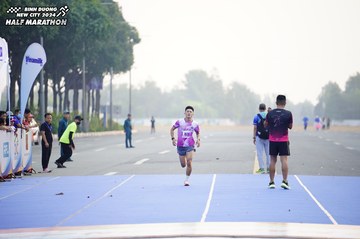 BINH DUONG NEW CITY HALF MARATHON 2024 - Ảnh #1773391