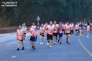 BINH DUONG NEW CITY HALF MARATHON 2024 - Ảnh #1772963