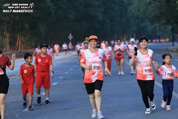 BINH DUONG NEW CITY HALF MARATHON 2024 - Ảnh #1774078