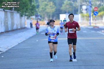BINH DUONG NEW CITY HALF MARATHON 2024 - Ảnh #1769426