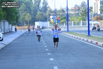 BINH DUONG NEW CITY HALF MARATHON 2024 - Ảnh #1775020
