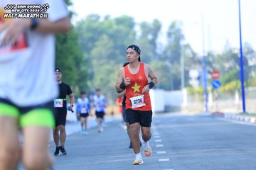 BINH DUONG NEW CITY HALF MARATHON 2024 - Ảnh #1768482
